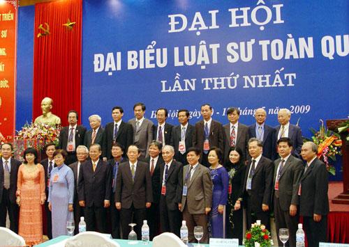 Luật luật sư sửa đổi năm 2012